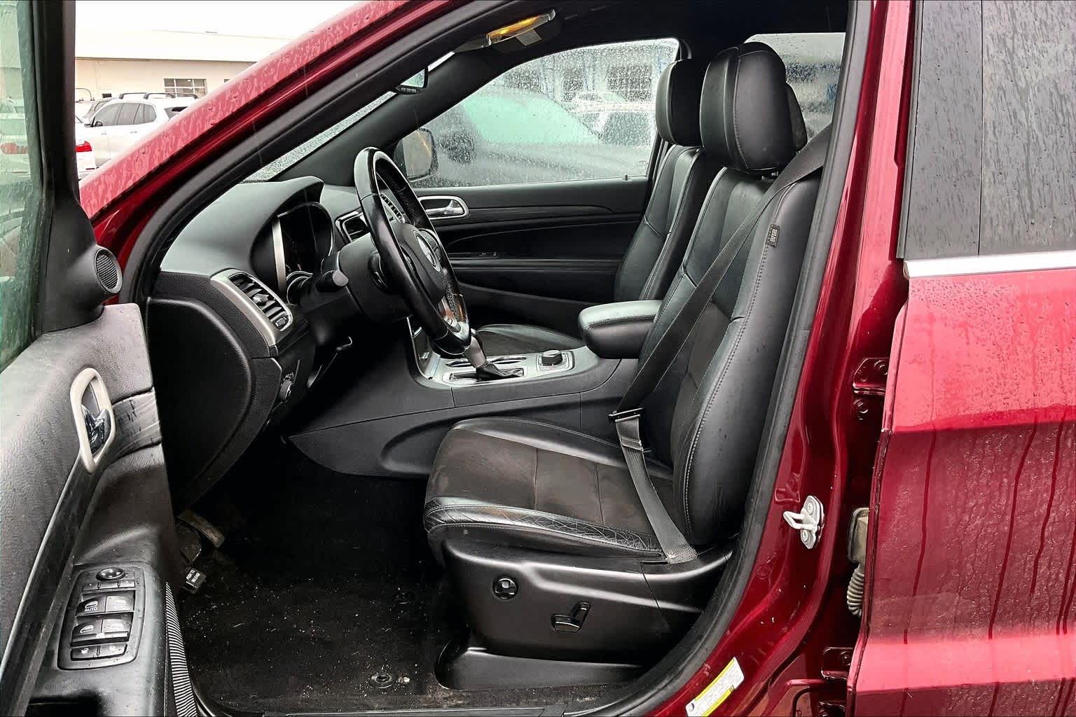 Thumbnail: 2020 Jeep Grand Cherokee - 11