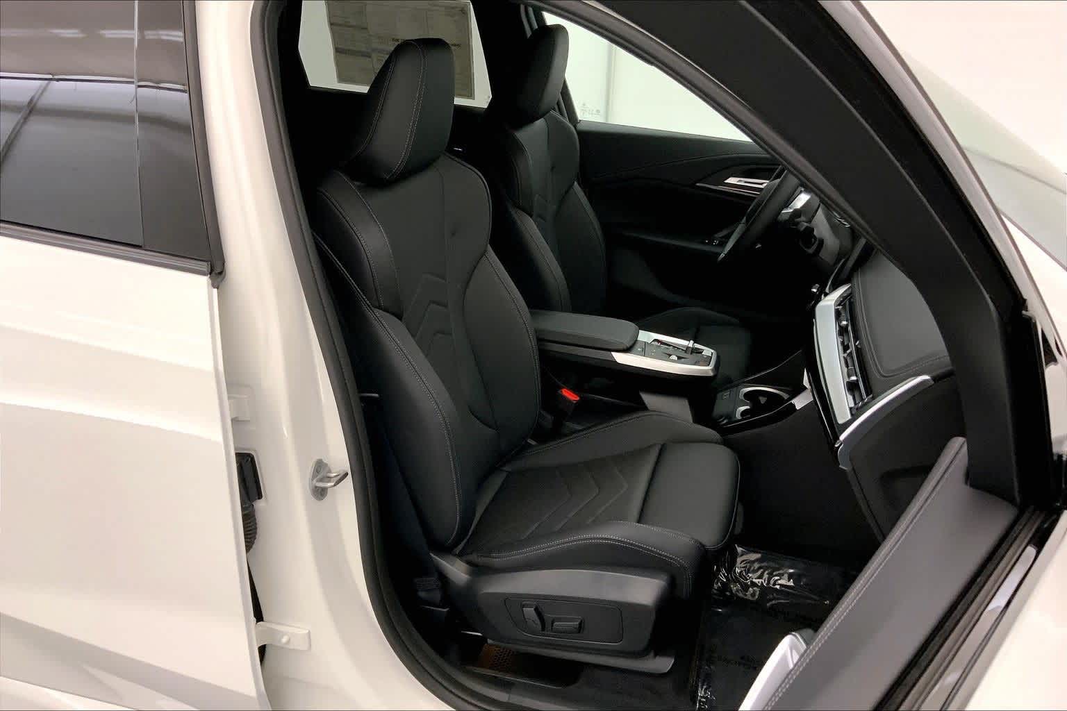 Thumbnail: 2026 BMW X1 - 14