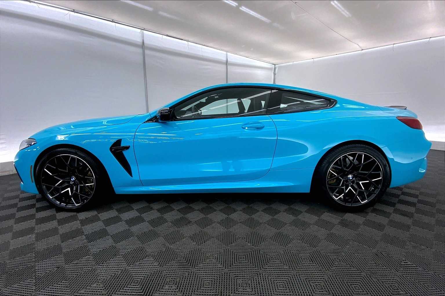 Thumbnail: 2025 BMW M8 - 2