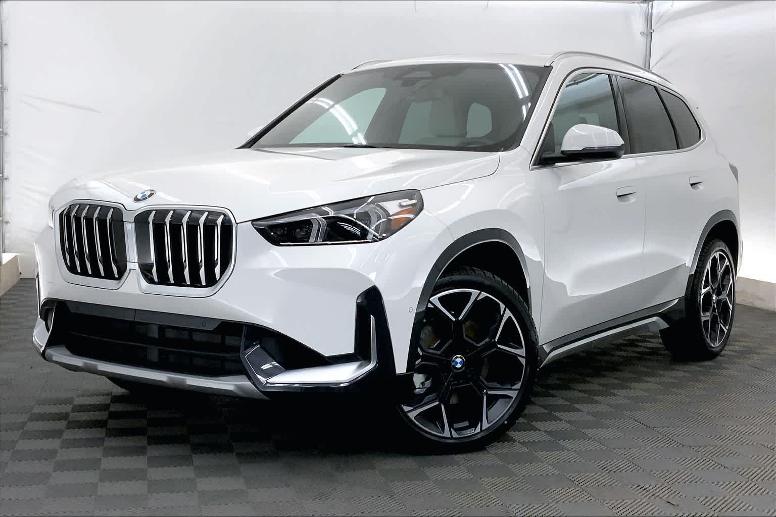 Thumbnail: 2026 BMW X1 - 1