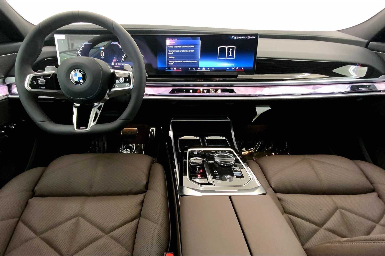 Thumbnail: 2025 BMW 7 Series - 10