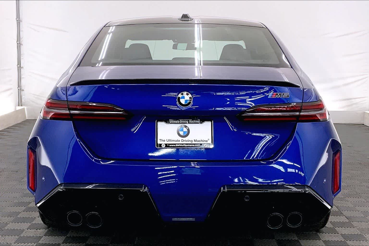 Thumbnail: 2025 BMW M5 - 5