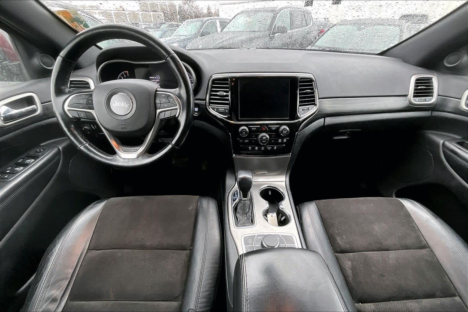 Thumbnail: 2020 Jeep Grand Cherokee - 10