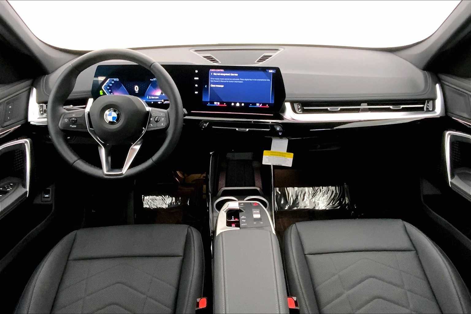 2025 BMW X1 xDrive28i 10
