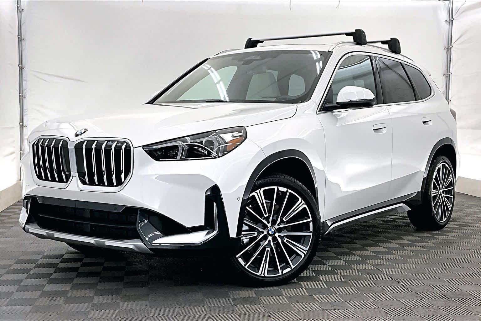 Thumbnail: 2026 BMW X1 - 1