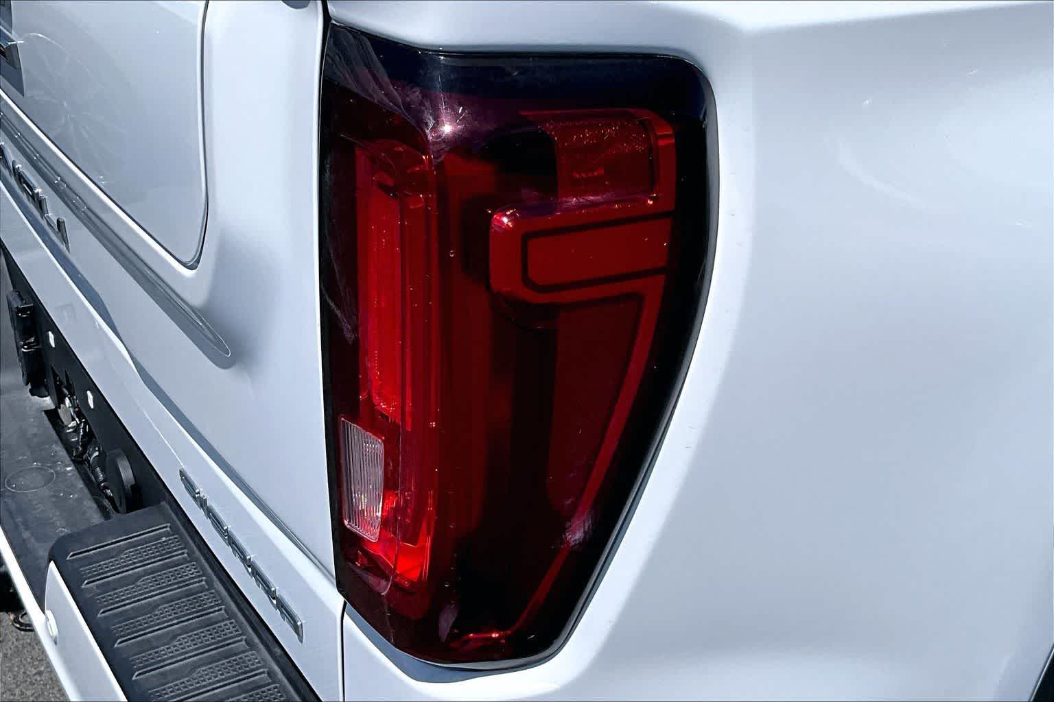Thumbnail: 2023 GMC Sierra 1500 - 12