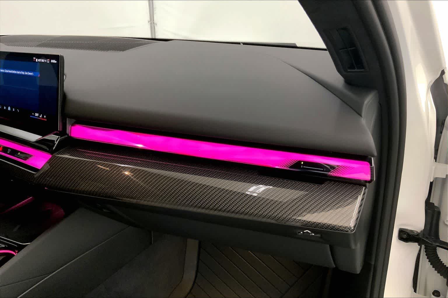 Thumbnail: 2026 BMW M5 - 23