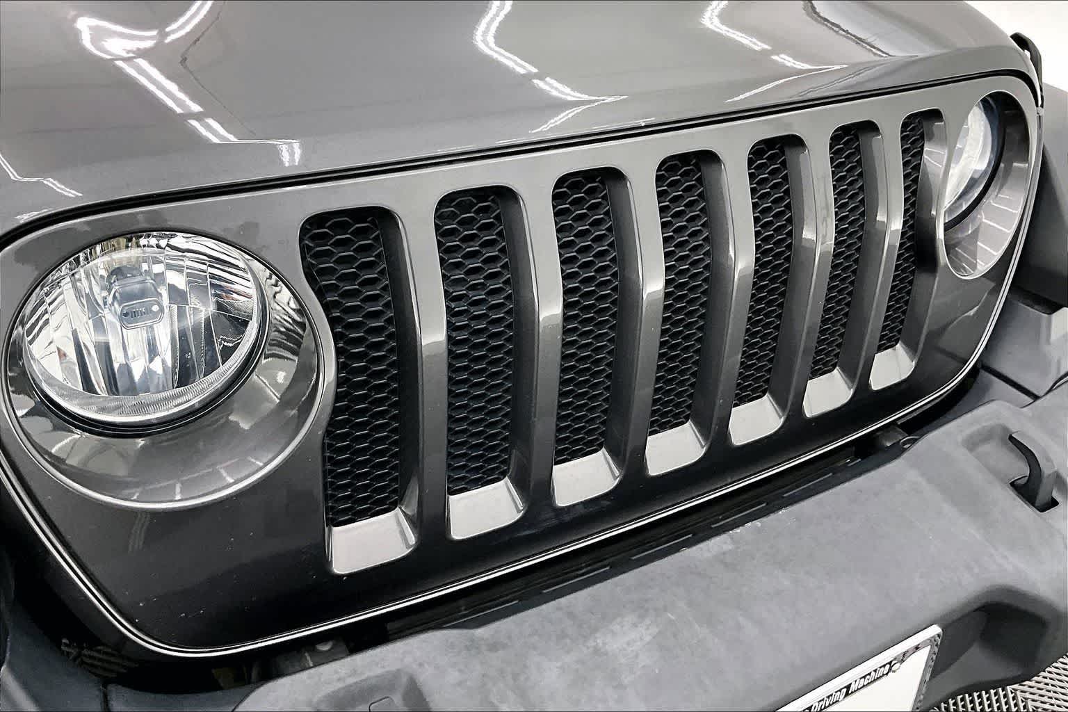 Thumbnail: 2020 Jeep Wrangler - 33