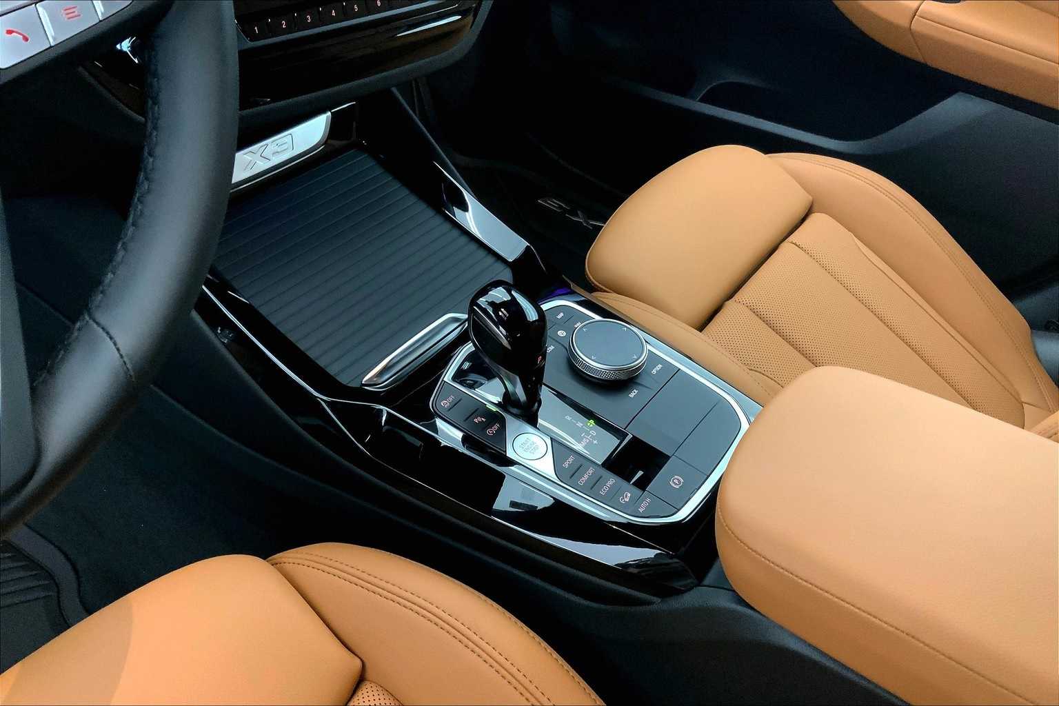 Thumbnail: 2024 BMW X3 - 16
