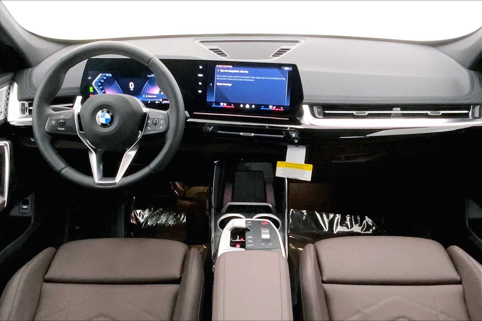 Thumbnail: 2025 BMW X1 - 10