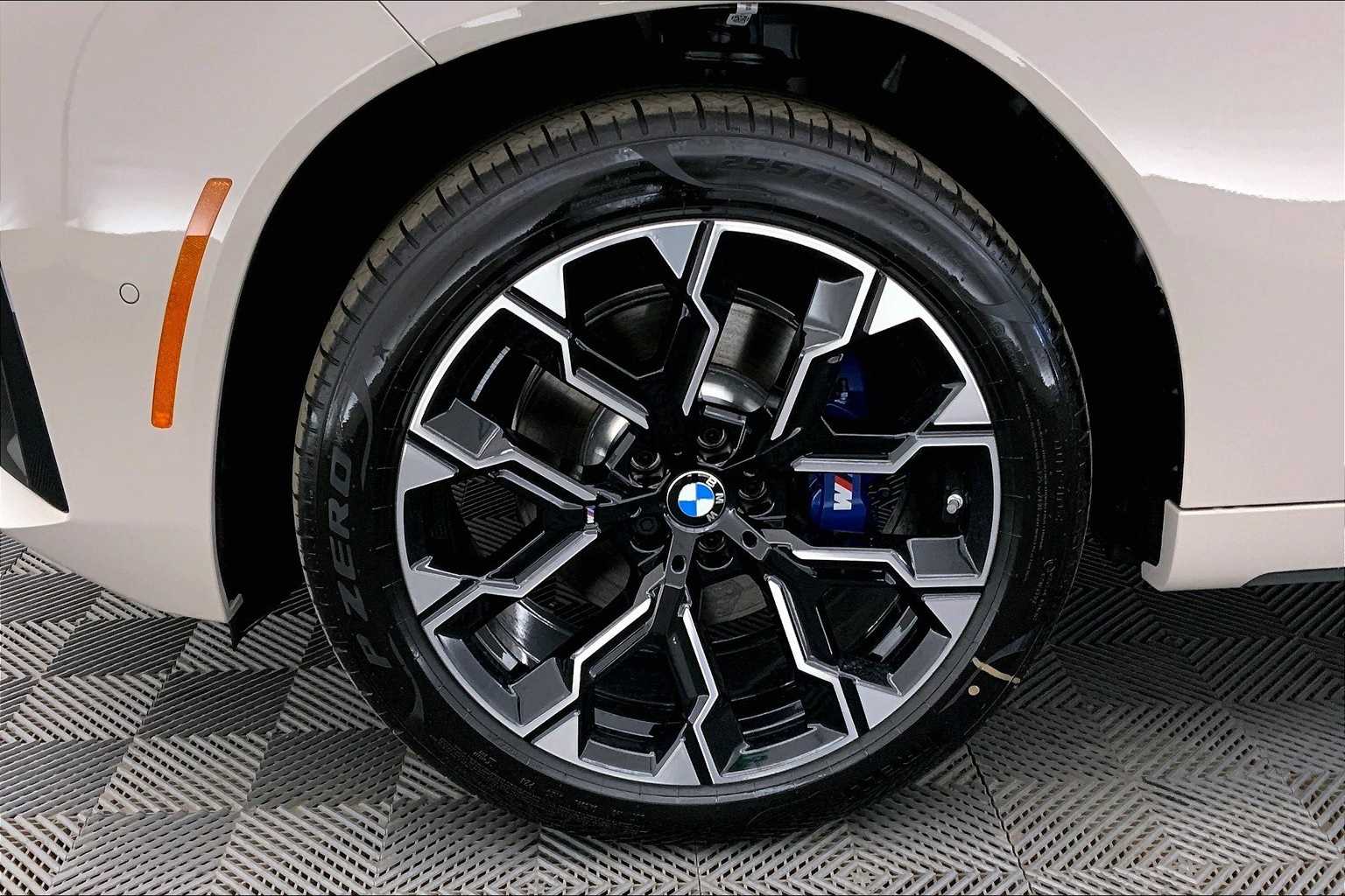 Thumbnail: 2025 BMW X3 - 8