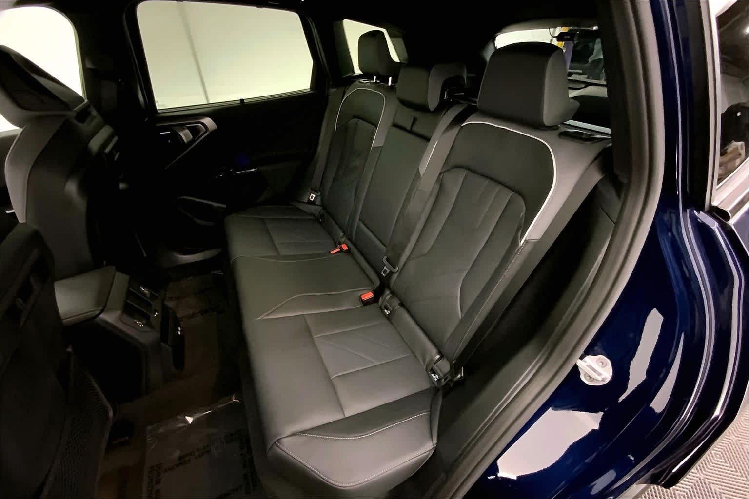 Thumbnail: 2026 BMW X3 - 13