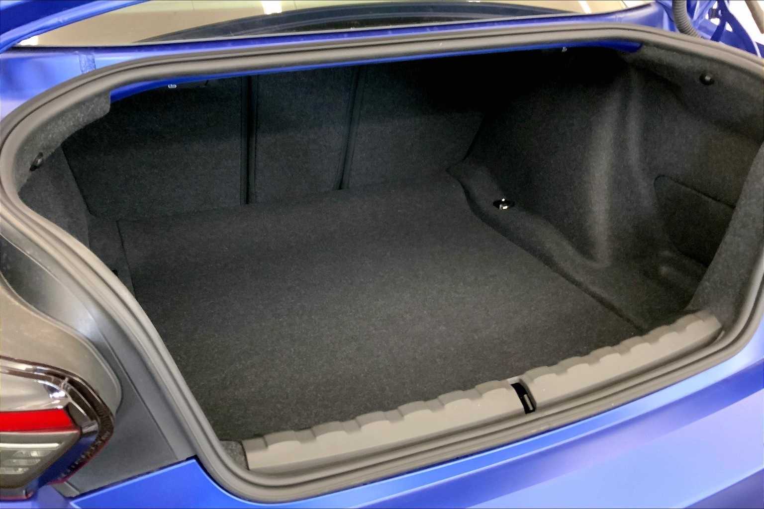 Thumbnail: 2025 BMW M2 - 18