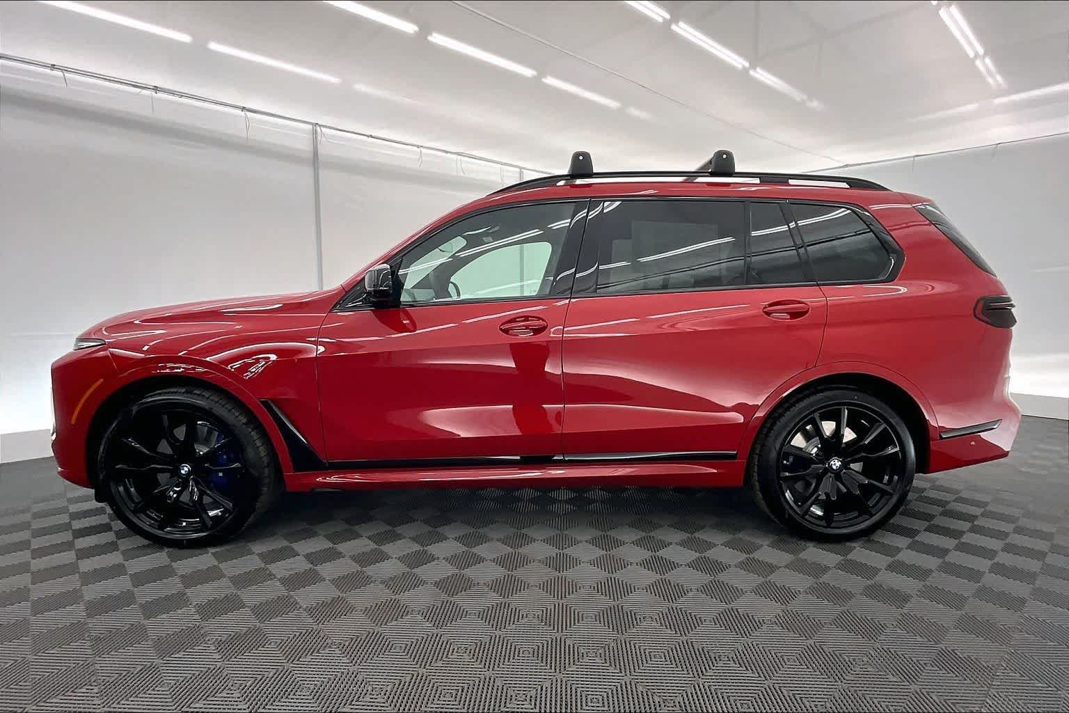 Thumbnail: 2026 BMW X7 - 3