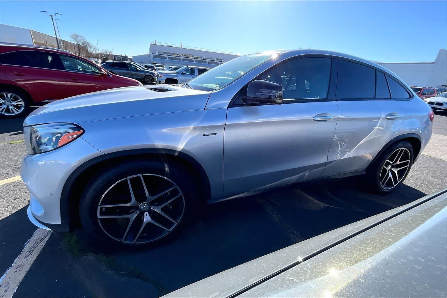 Thumbnail: 2016 Mercedes-Benz GLE - 3