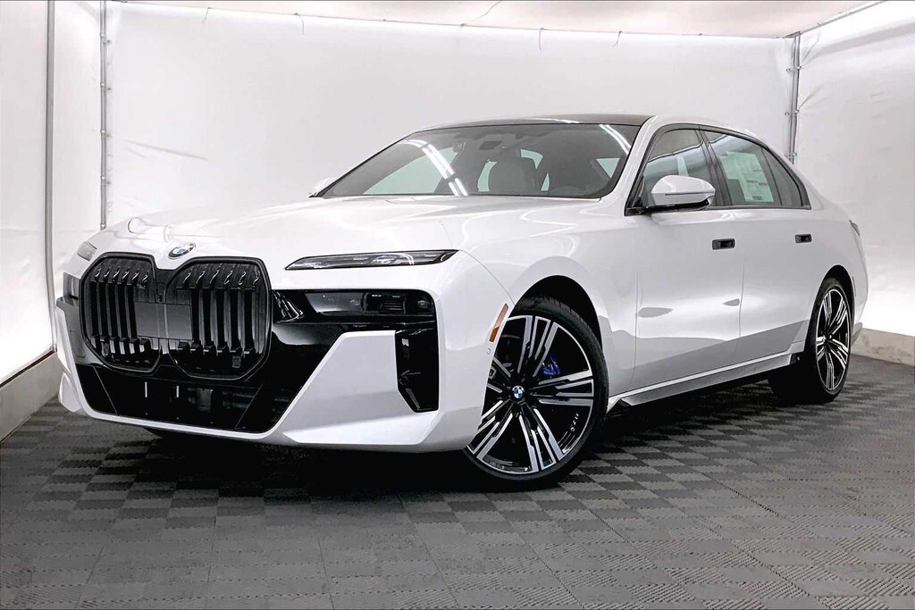 New 2025 BMW 760i xDrive Sedan