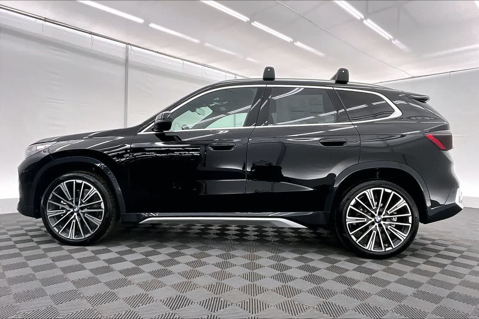 Thumbnail: 2026 BMW X1 - 3