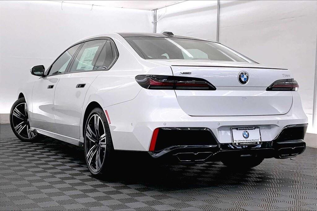 New 2025 BMW 760i xDrive Sedan