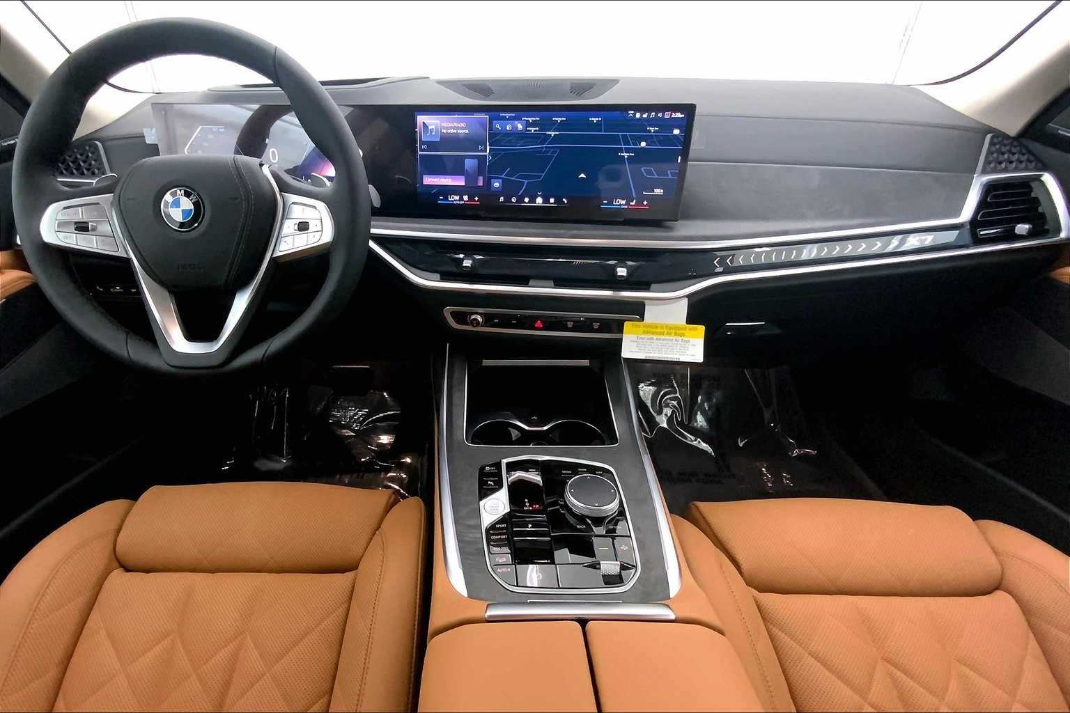 Thumbnail: 2026 BMW X7 - 10