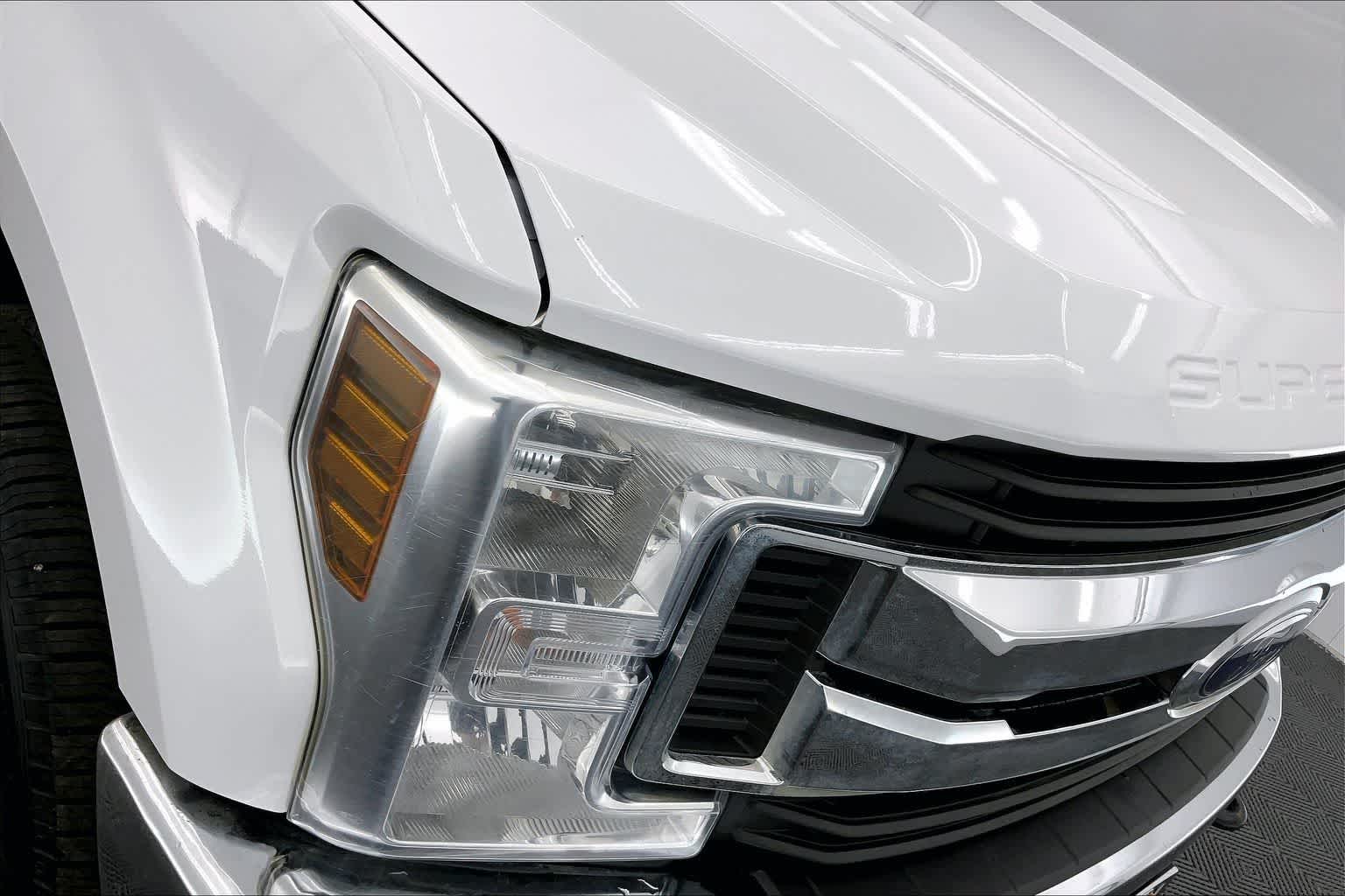 Thumbnail: 2019 Ford F-250 - 31