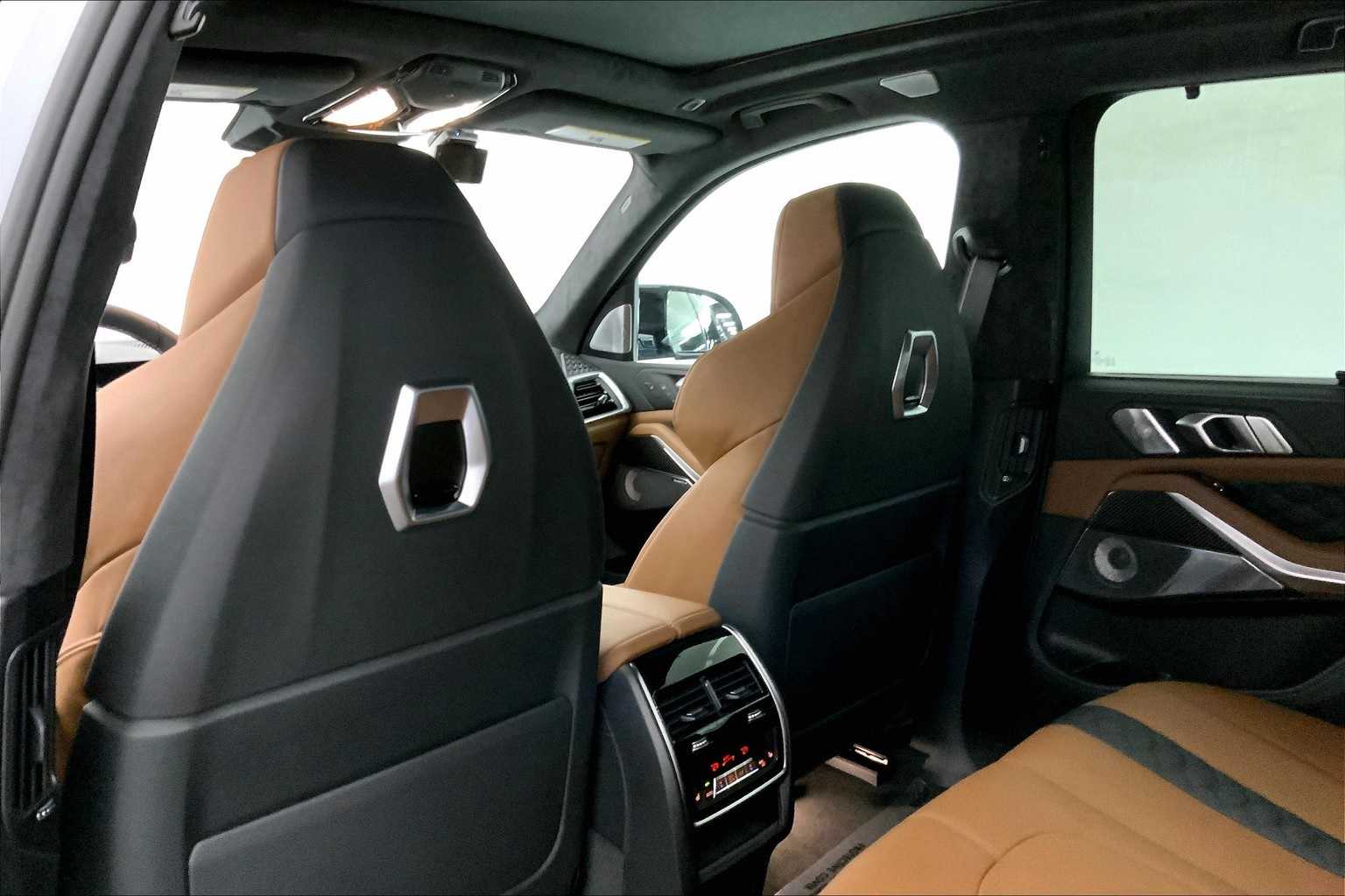 Thumbnail: 2026 BMW X5 - 12