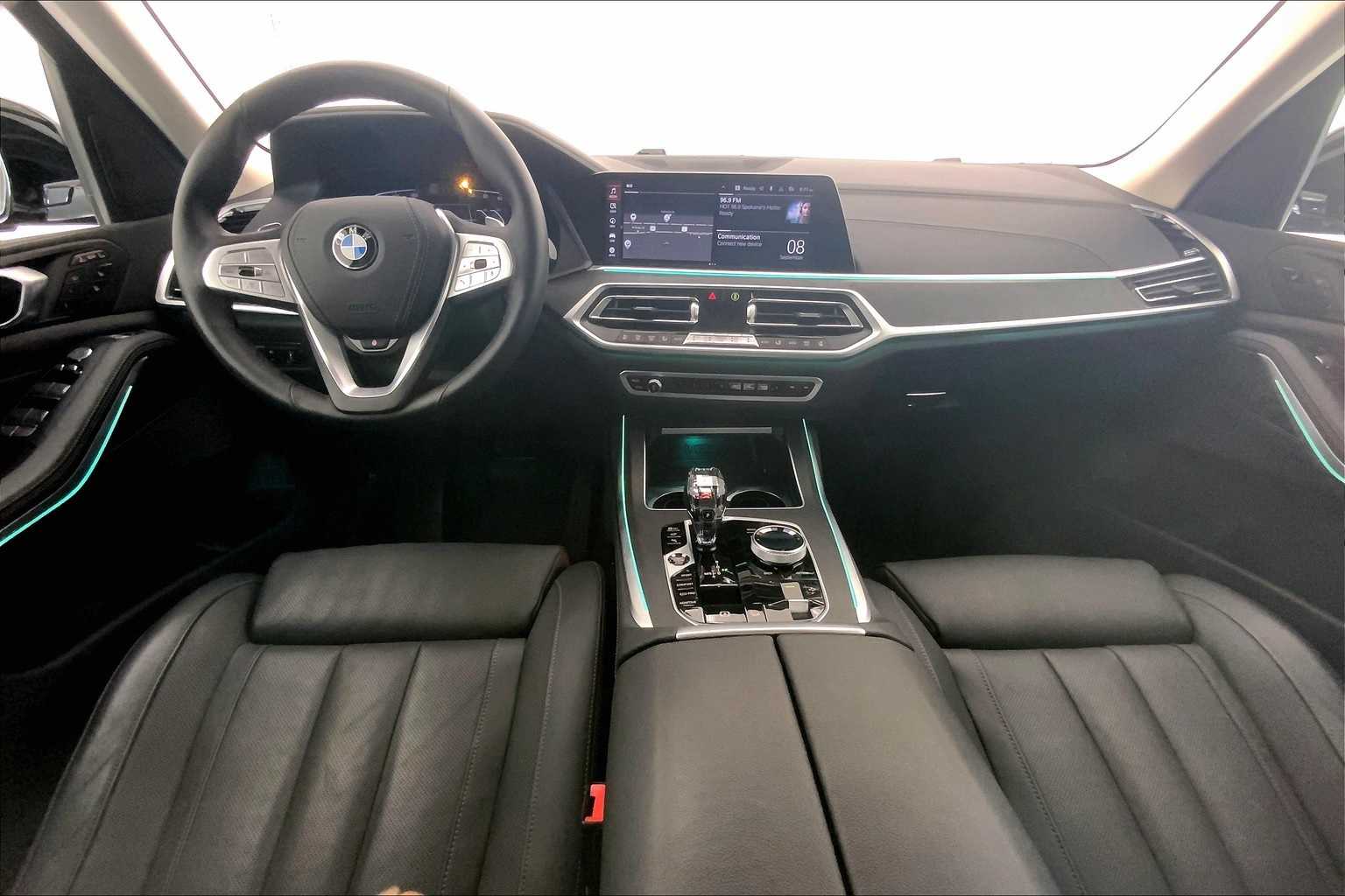 Thumbnail: 2022 BMW X7 - 10