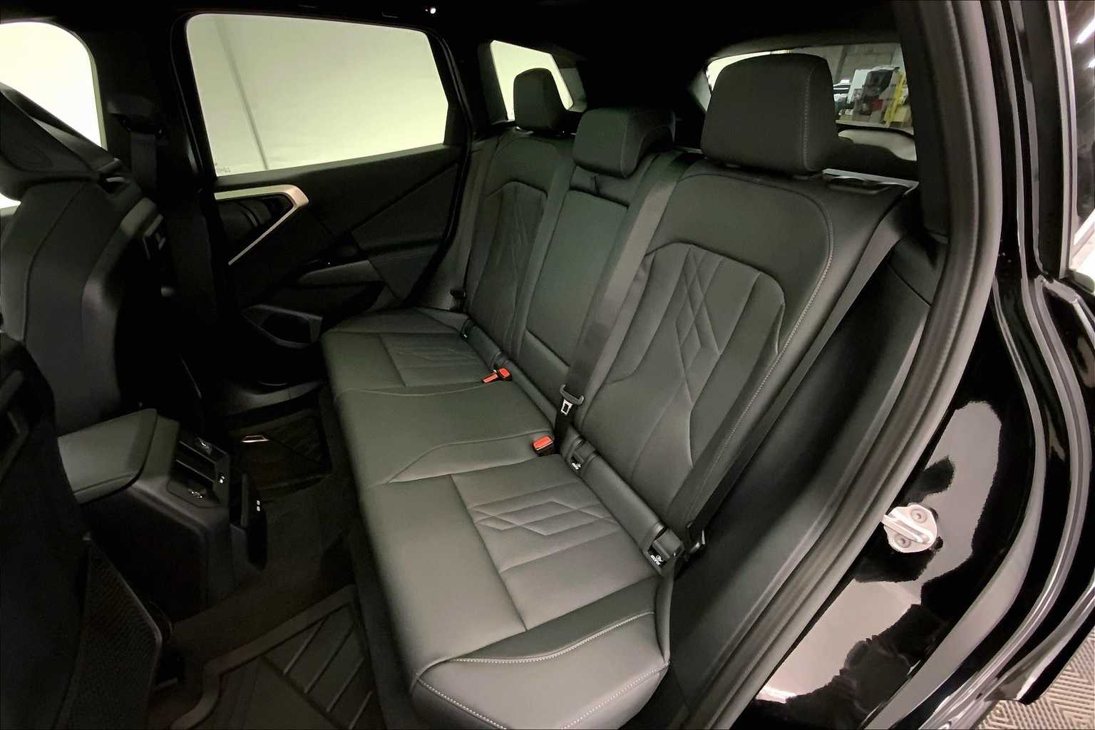 Thumbnail: 2025 BMW X3 - 29