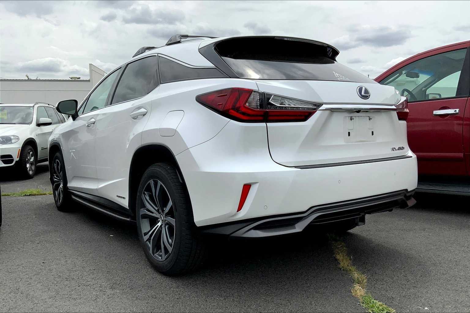 Thumbnail: 2018 Lexus RX - 4