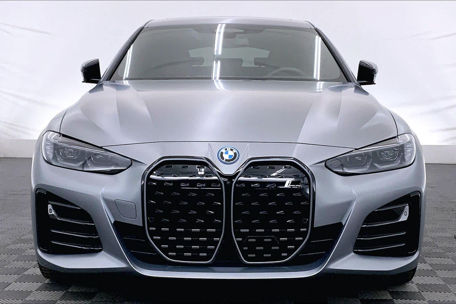 Thumbnail: 2024 BMW i4 - 6