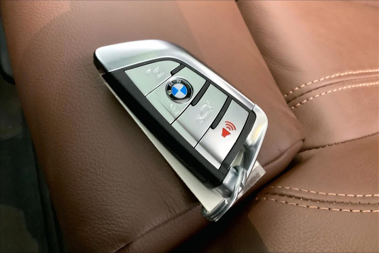 Thumbnail: 2021 BMW X7 - 19