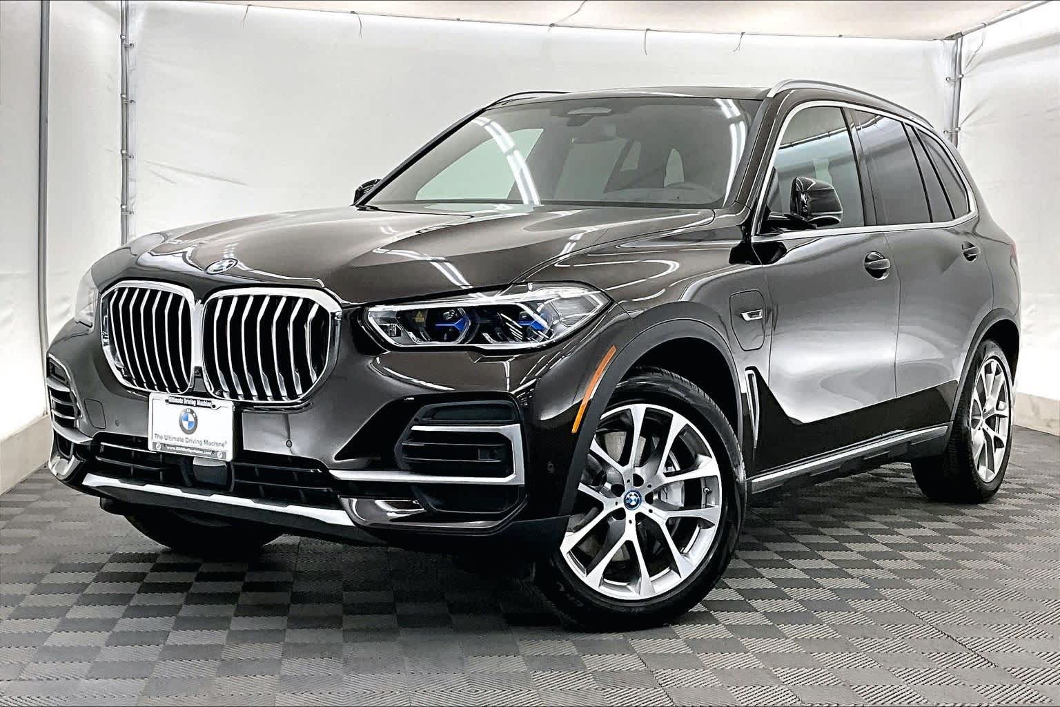 Thumbnail: 2022 BMW X5 - 1