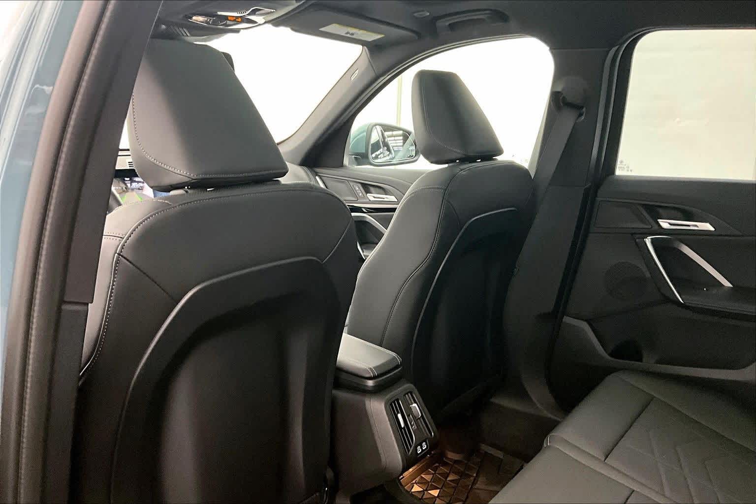 Thumbnail: 2025 BMW X1 - 12