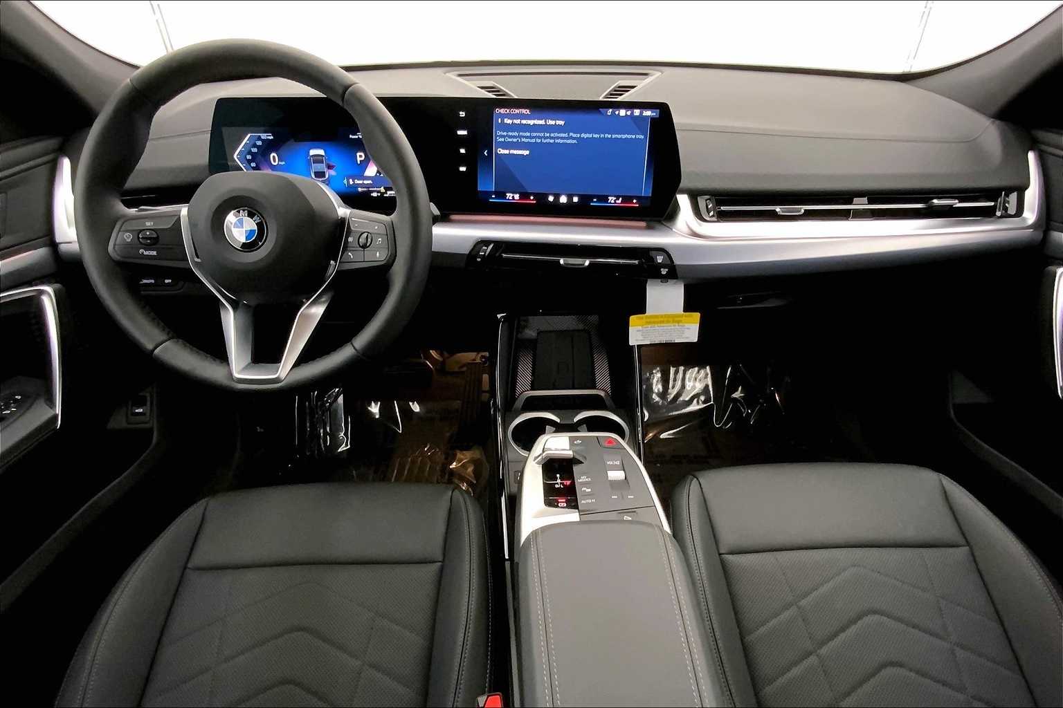 Thumbnail: 2025 BMW X2 - 10