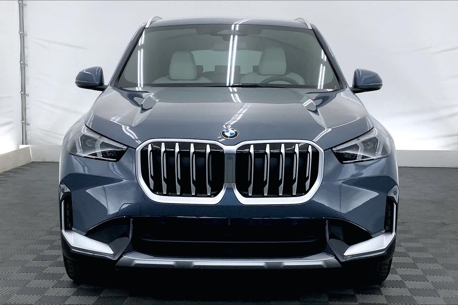Thumbnail: 2026 BMW X1 - 6