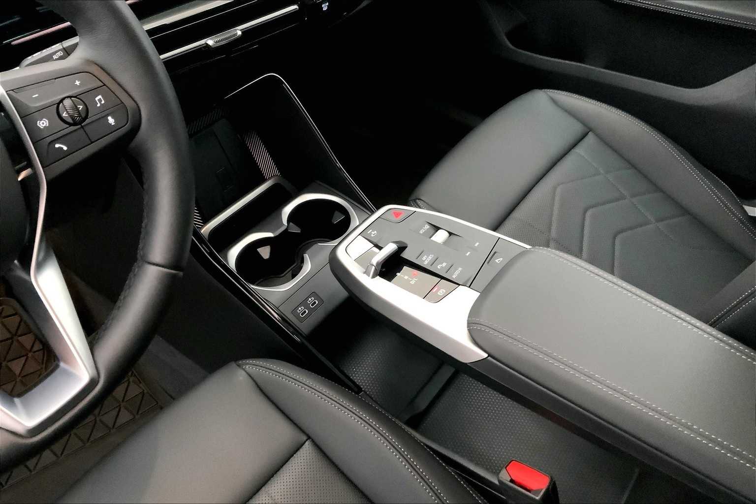 Thumbnail: 2025 BMW X1 - 16