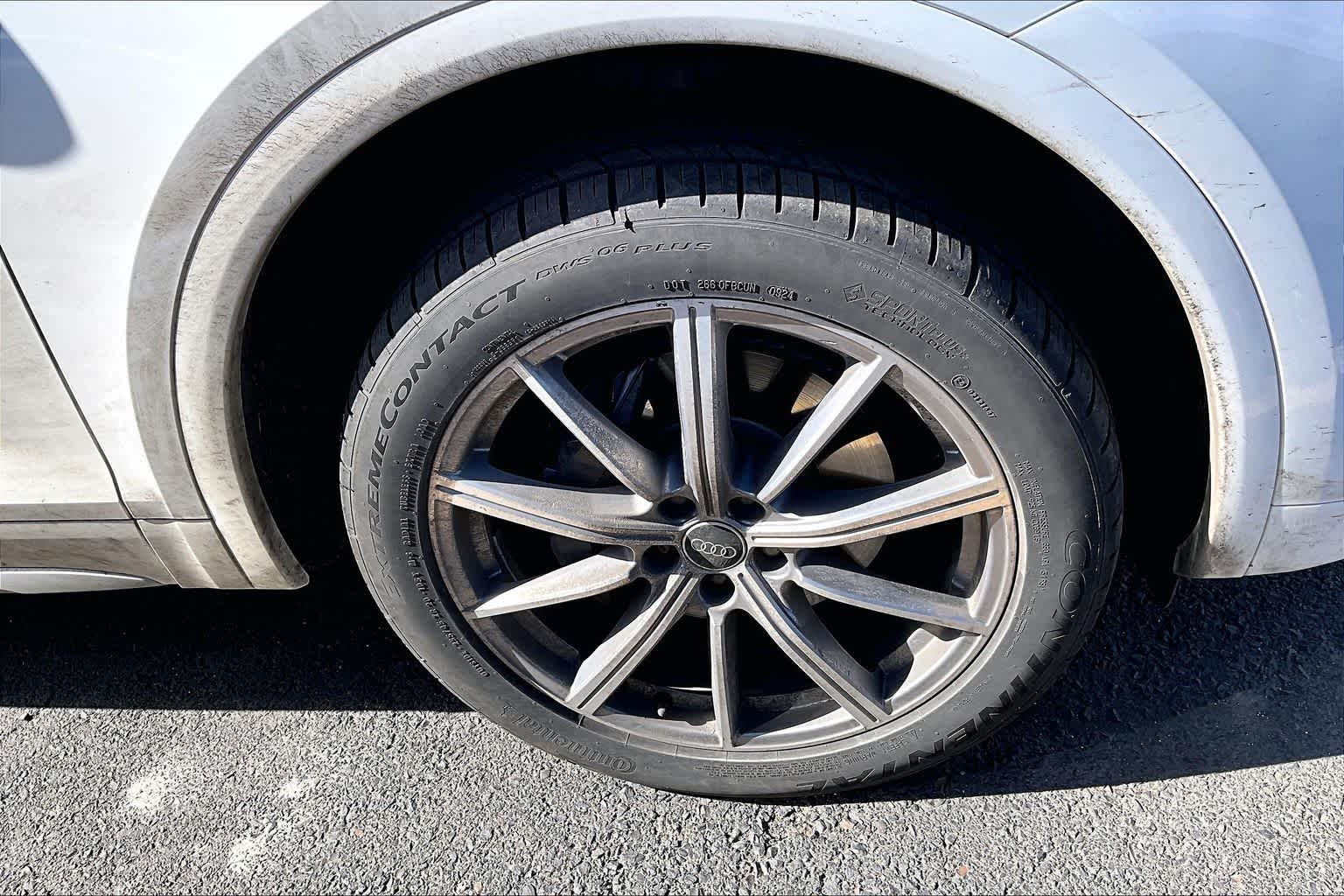 Thumbnail: 2022 Audi SQ5 - 14