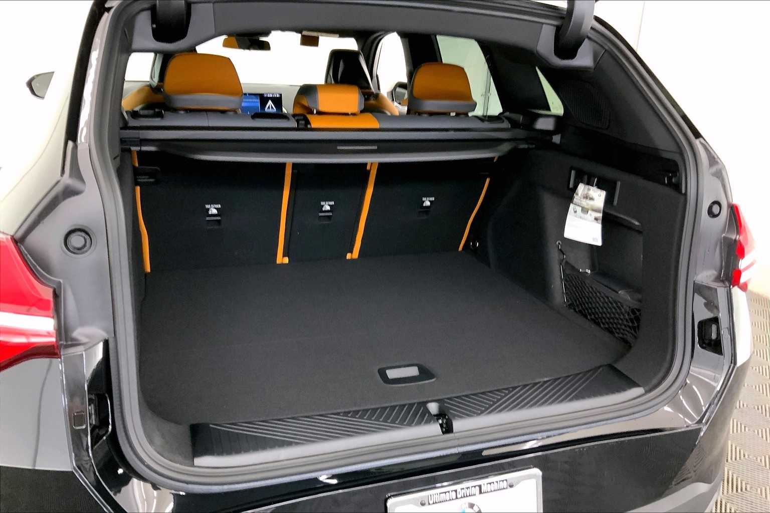 Thumbnail: 2025 BMW X3 - 19