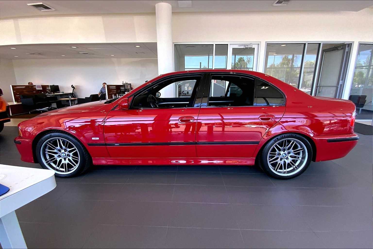 Thumbnail: 2001 BMW M5 - 3