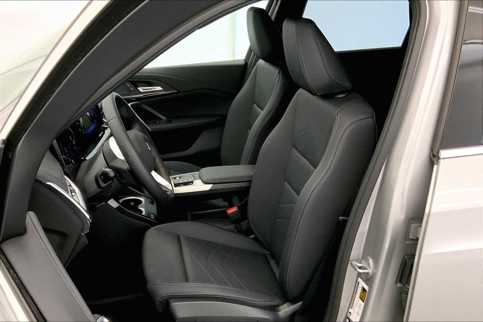 Thumbnail: 2025 BMW X1 - 11