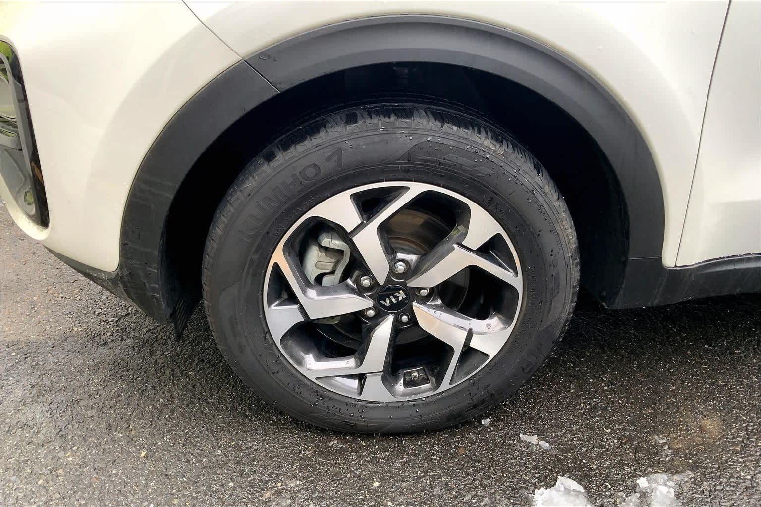 Thumbnail: 2022 Kia Sportage - 8