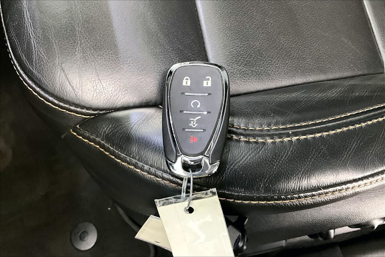 Thumbnail: 2021 Chevrolet Traverse - 19