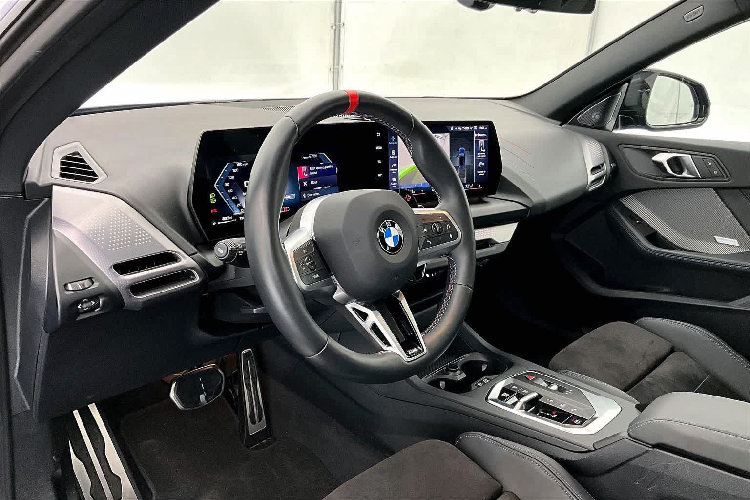 Thumbnail: 2025 BMW 2 Series - 2