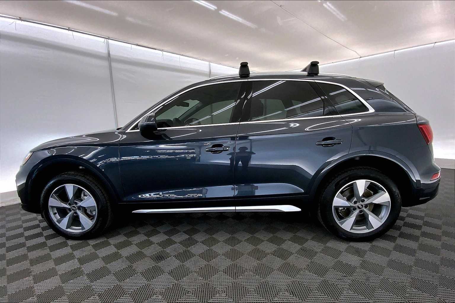 Thumbnail: 2024 Audi Q5 - 3