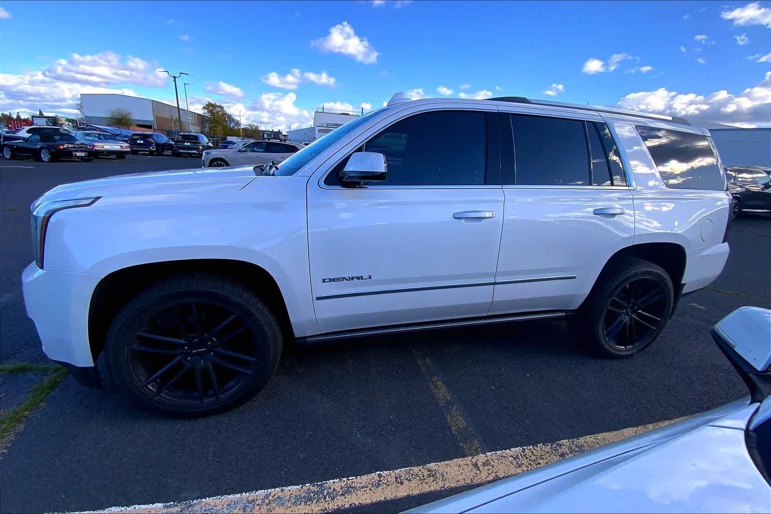 2020 Gmc Yukon Denali photo 3