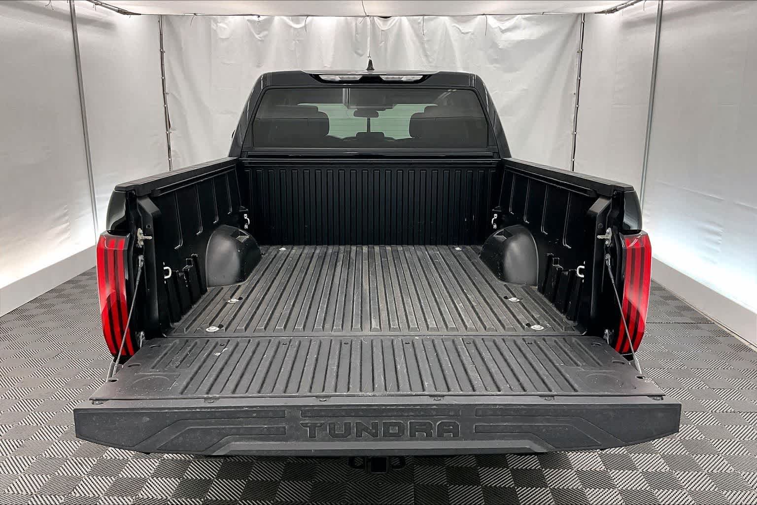 Thumbnail: 2023 Toyota Tundra - 18