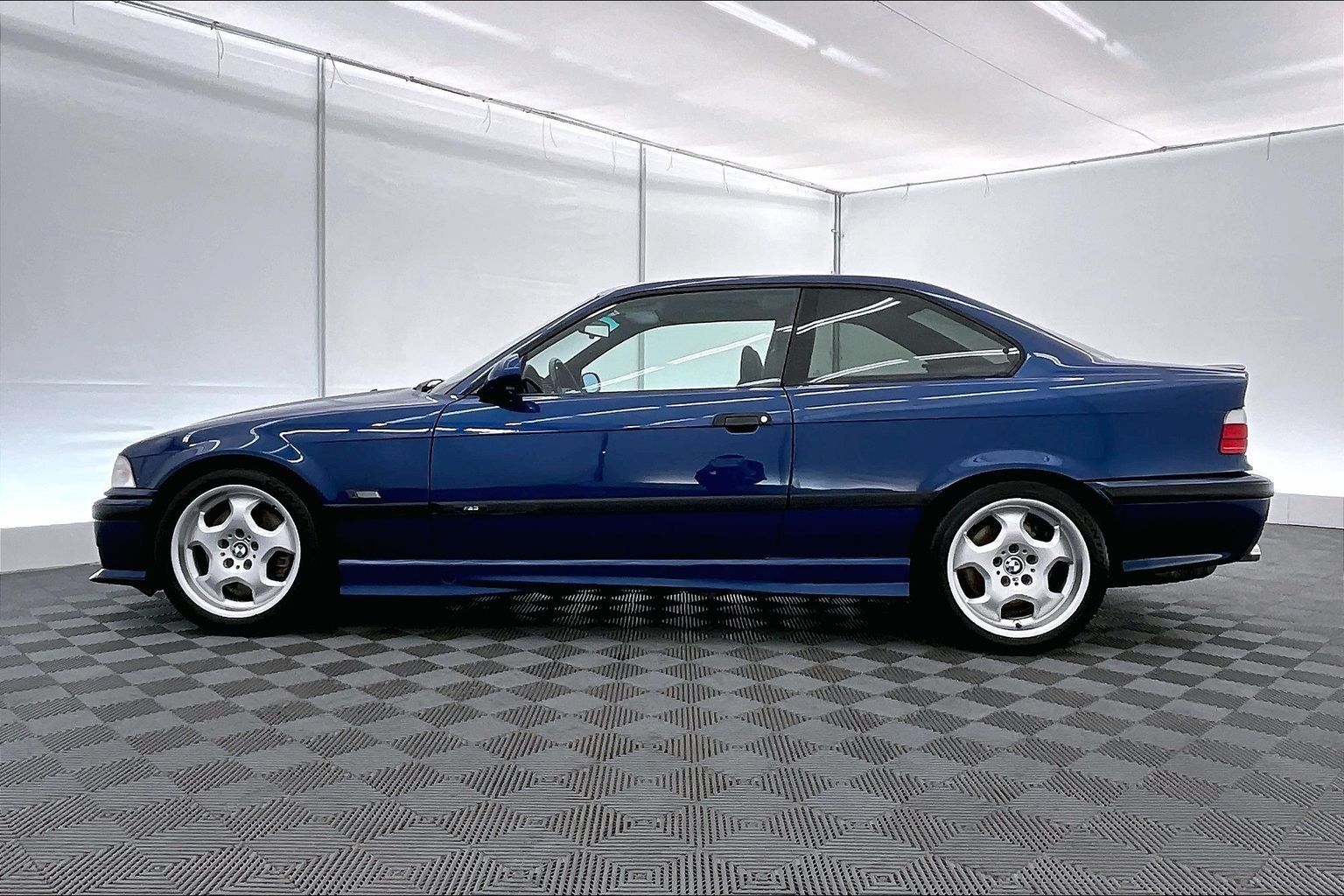 Thumbnail: 1994 BMW M3 - 3