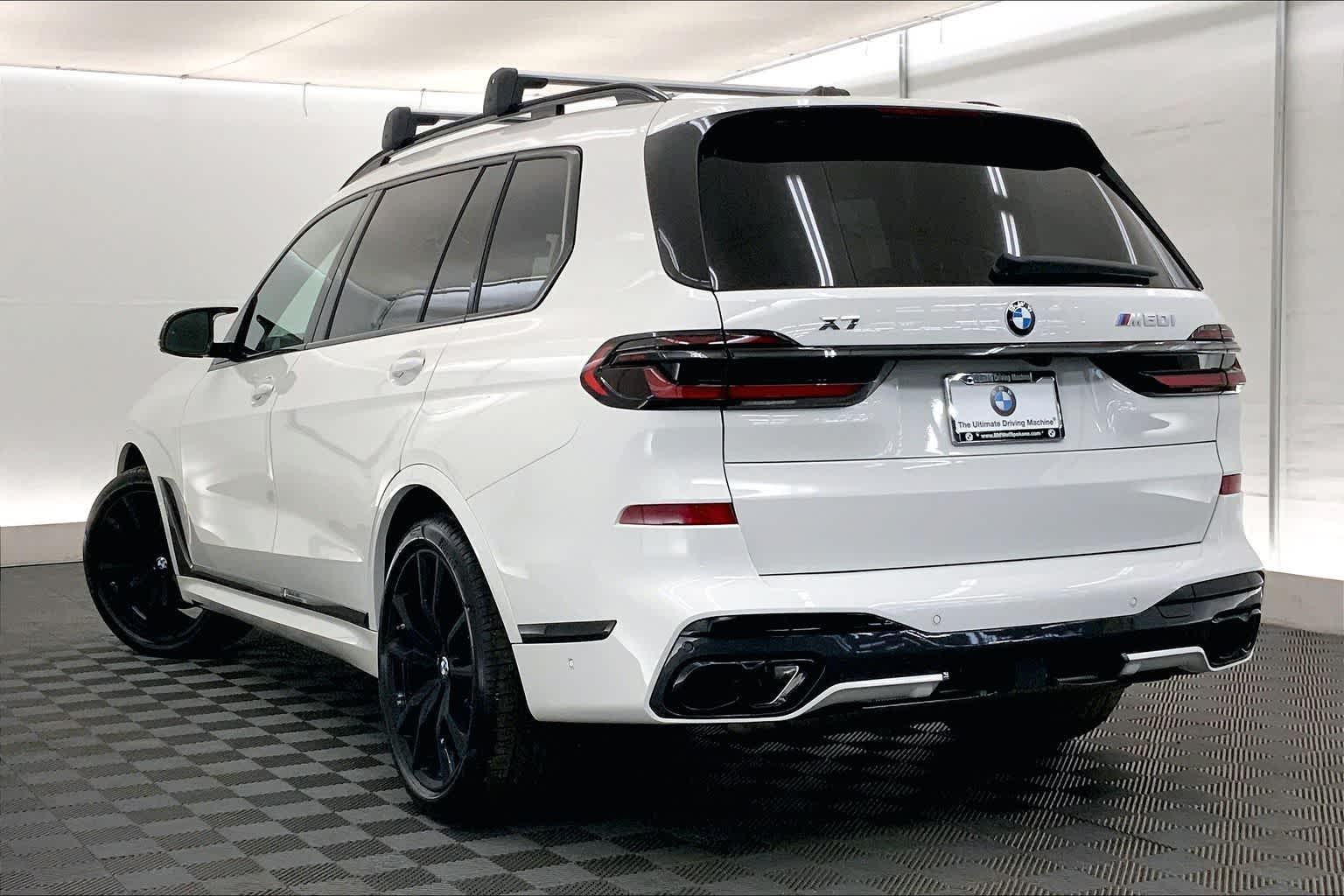 Thumbnail: 2026 BMW X7 - 4