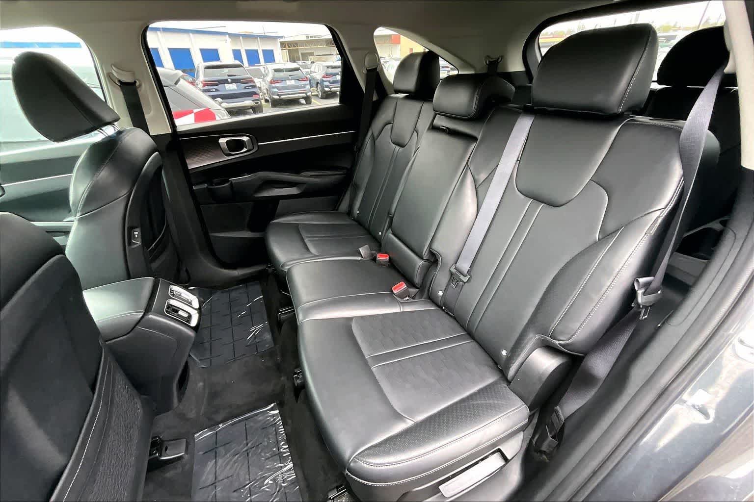 Thumbnail: 2024 Kia Sorento - 13