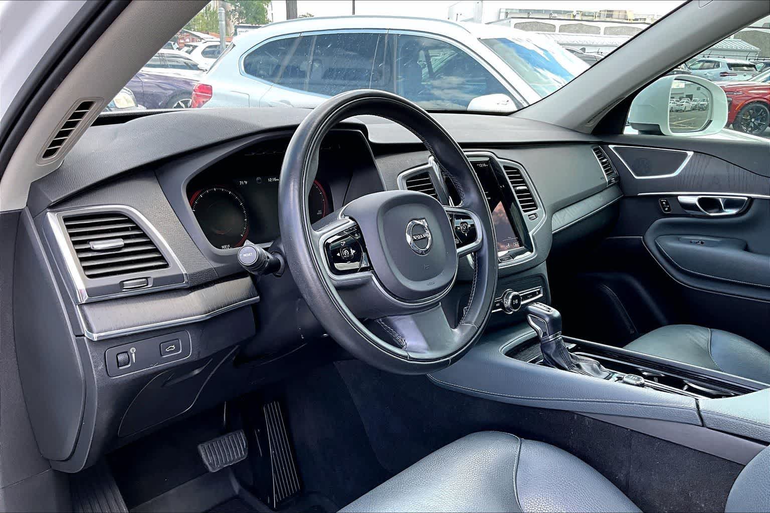 Thumbnail: 2020 Volvo XC90 - 2
