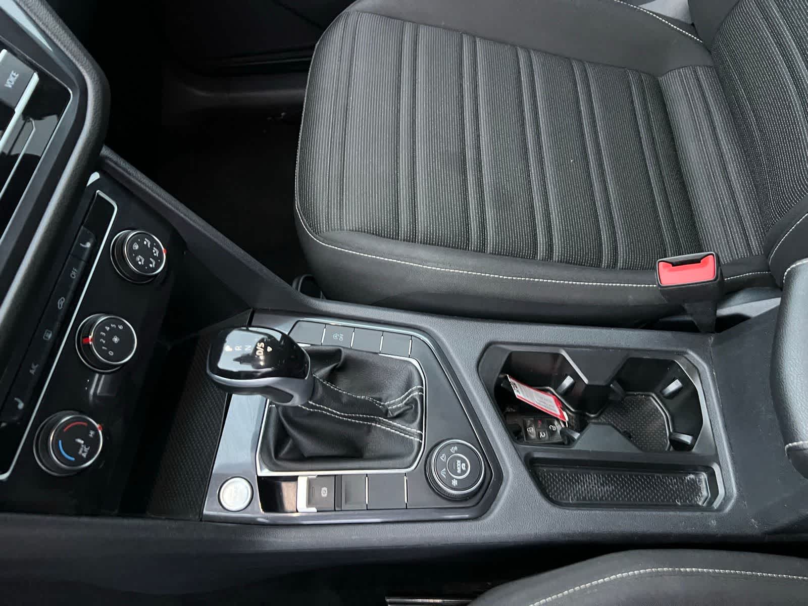 Thumbnail: 2024 Volkswagen Tiguan - 32